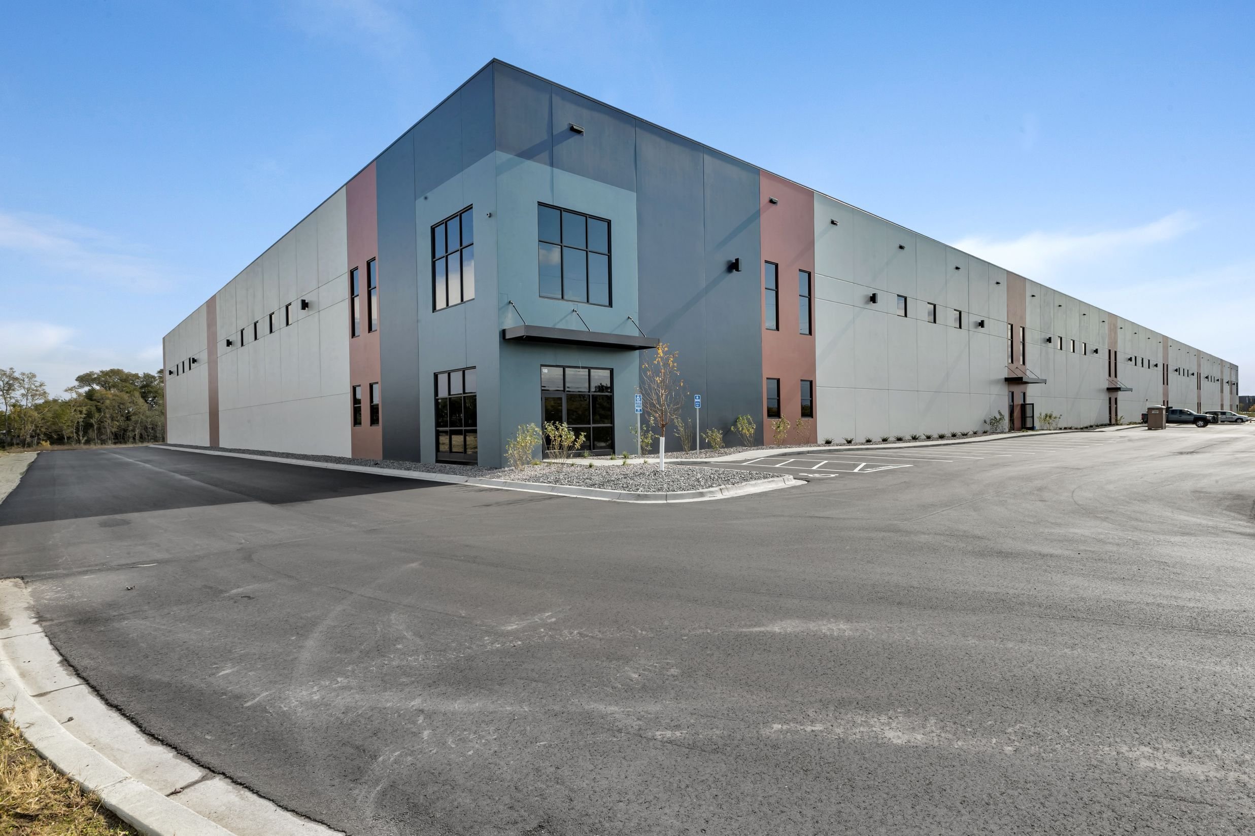 Interstate Business Center multi-tenant industrial facility constructed by Rice Companies