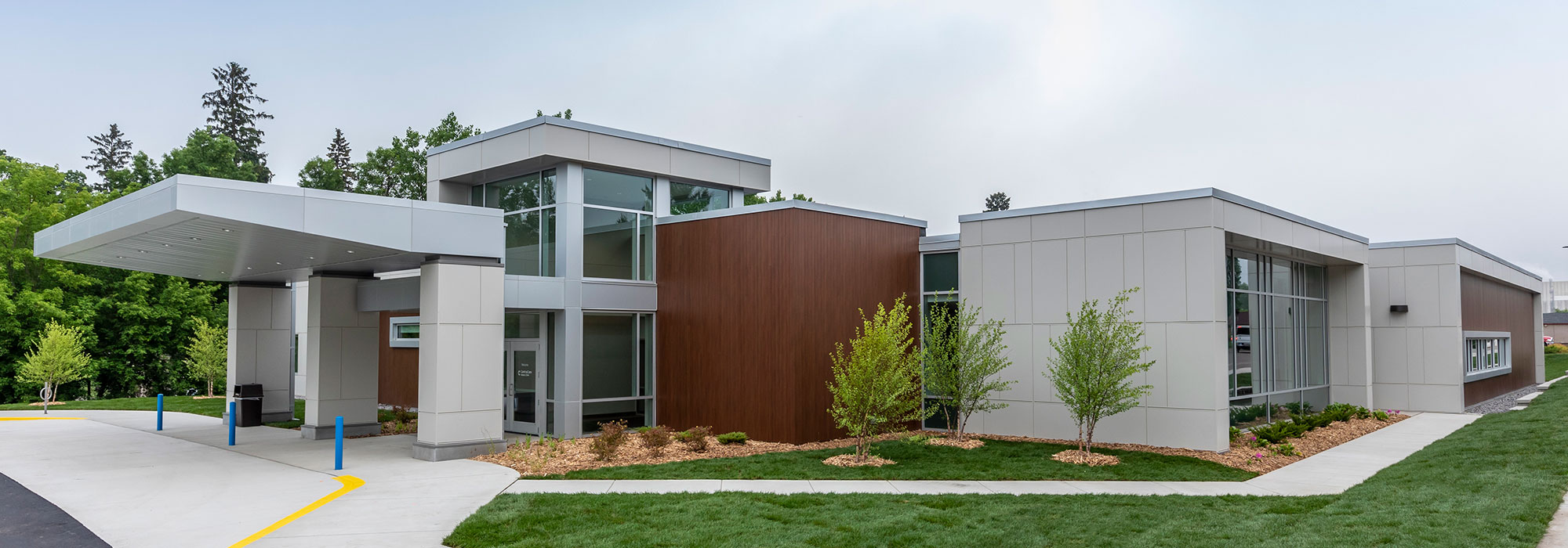 Modern health care facility building exterior